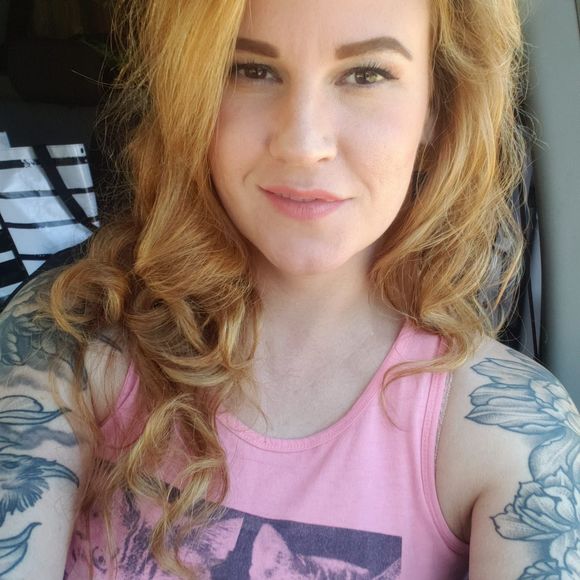 Meet your Posher, Sarah - Picture 1 of 1